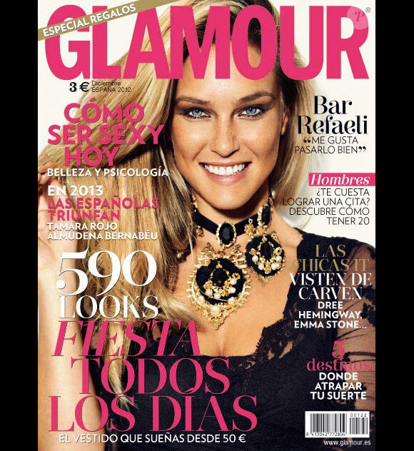 Bar Refaeli en couverture du magazine Glamour de décembre 2012.