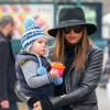 Miranda Kerr et son fils Flynn dans les rues de New York le 2 décembre 2012