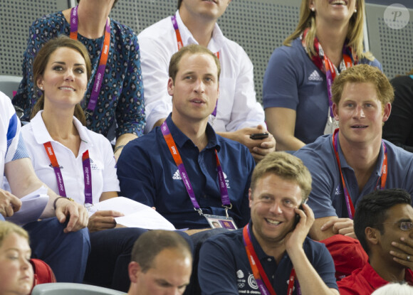 La duchesse Kate Middleton, le prince William et le prince Harry lors des jeux olympiques de Londres, le 2 août 2012.