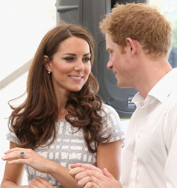 Kate Middleton et le prince Harry à Londres le 26 juillet 2012.