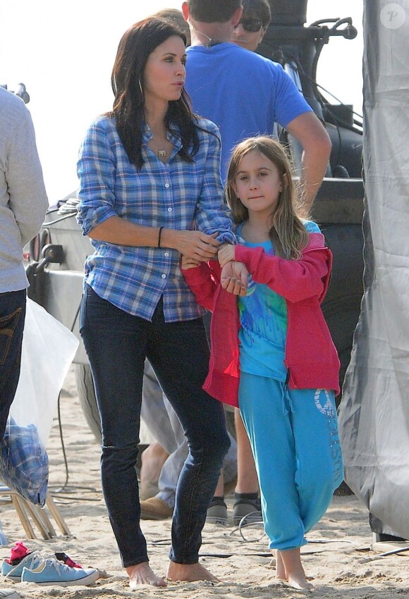 Courteney Cox et Coco sur le tournage de "Cougar Town" à Malibu, le 6 decembre 2012.