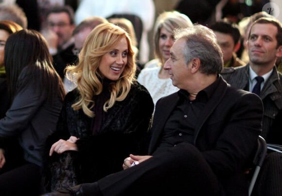 Lara Fabian et Gérad Pullicino à Paris le 3 décembre 2012 lors de la vente aux enchères des Frimousses de Créateurs au Petit Palais