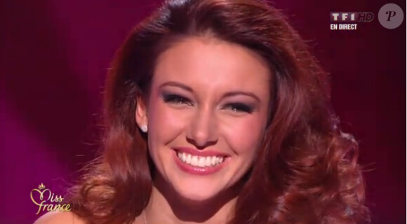 Delphine Wespiser lors de l'élection de Miss France 2013 le samedi 8 décembre 2012 sur TF1 en direct de Limoges