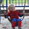 Zuma, le fils de Gwen Stefani adore son costume Spider-Man. Los Angeles, le 8 décembre 2012.