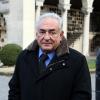 Dominique Strauss Kahn assiste aux obsèques de Erik Izraelewicz, ancien directeur du journal Le Monde, au Père Lachaise à Paris, le 4 décembre 2012.