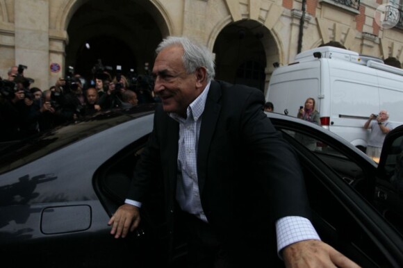 Dominique Strauss-Kahn de retour à Paris, le 4 septembre 2011.