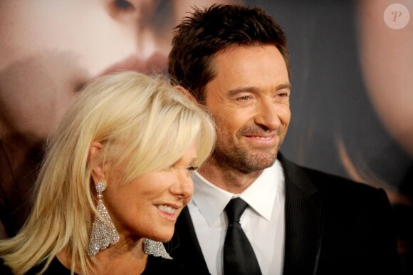 Hugh Jackman et sa femme Deborra-Lee Furness assistent à l'avant-première du film Les Misérables à New York le 10 décembre 2012.