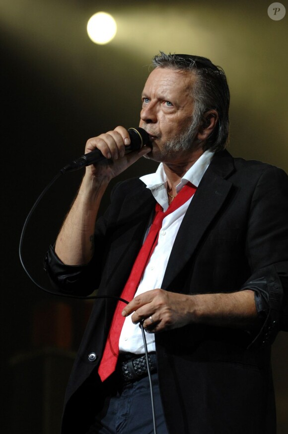 Renaud lors d'un concert en Suisse en 2007.