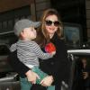 Miranda Kerr et son fils Flynn dans les rues de New York en décembre 2012