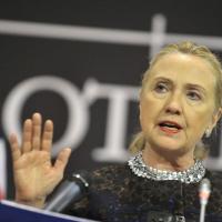Hillary Clinton : Après son malaise, elle souffre d'une commotion cérébrale