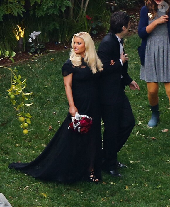 Jessica Simpson invitée de charme du mariage de Donald Faison et Cacee Cobb, à Los Angeles, dans la maison de Zach Braff, le 15 décembre 2012.