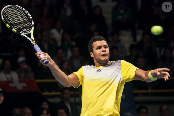 Jo-Wilfried Tsonga lors d'une rencontre exhibition en Colombie à Bogota face à Roger Federer le 15 décembre 2012