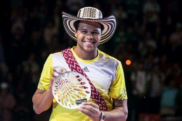 Jo-Wilfried Tsonga lors d'une rencontre exhibition en Colombie à Bogota face à Roger Federer le 15 décembre 2012