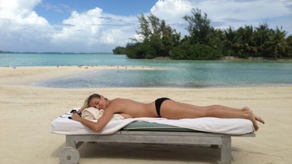 Heidi Klum : Sirène sur une île déserte, elle finit l'année en beauté
