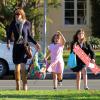 Brooke Burke, épouse de David Charvet, va chercher ses filles à l'école à Malibu le 20 décembre 2012