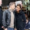 Halle Berry et Olivier Martinez se promènent main dans la main à Paris le 23 décembre 2012. Au cours de leur promenade ils sont allés visiter deux églises : Saint-Sulpice et Saint-Germain-des-Prés. Les deux fiancés semblent plus amoureux que jamais.
