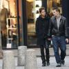 Halle Berry et Olivier Martinez se promènent main dans la main à Paris le 23 décembre 2012. Au cours de leur promenade ils sont allés visiter deux églises : Saint-Sulpice et Saint-Germain-des-Prés.