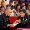 Frédéric François sur le plateau de l'émission Vivement Dimanche, pour une spéciale Italie, diffusée le 1er mai 2011.