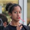 Exclusif - La fille aînée de Barack et Michelle Obama, Malia (14 ans), en vacances avec des proches sur l'île de Maui à Hawaï. Le 24 décembre 2012.