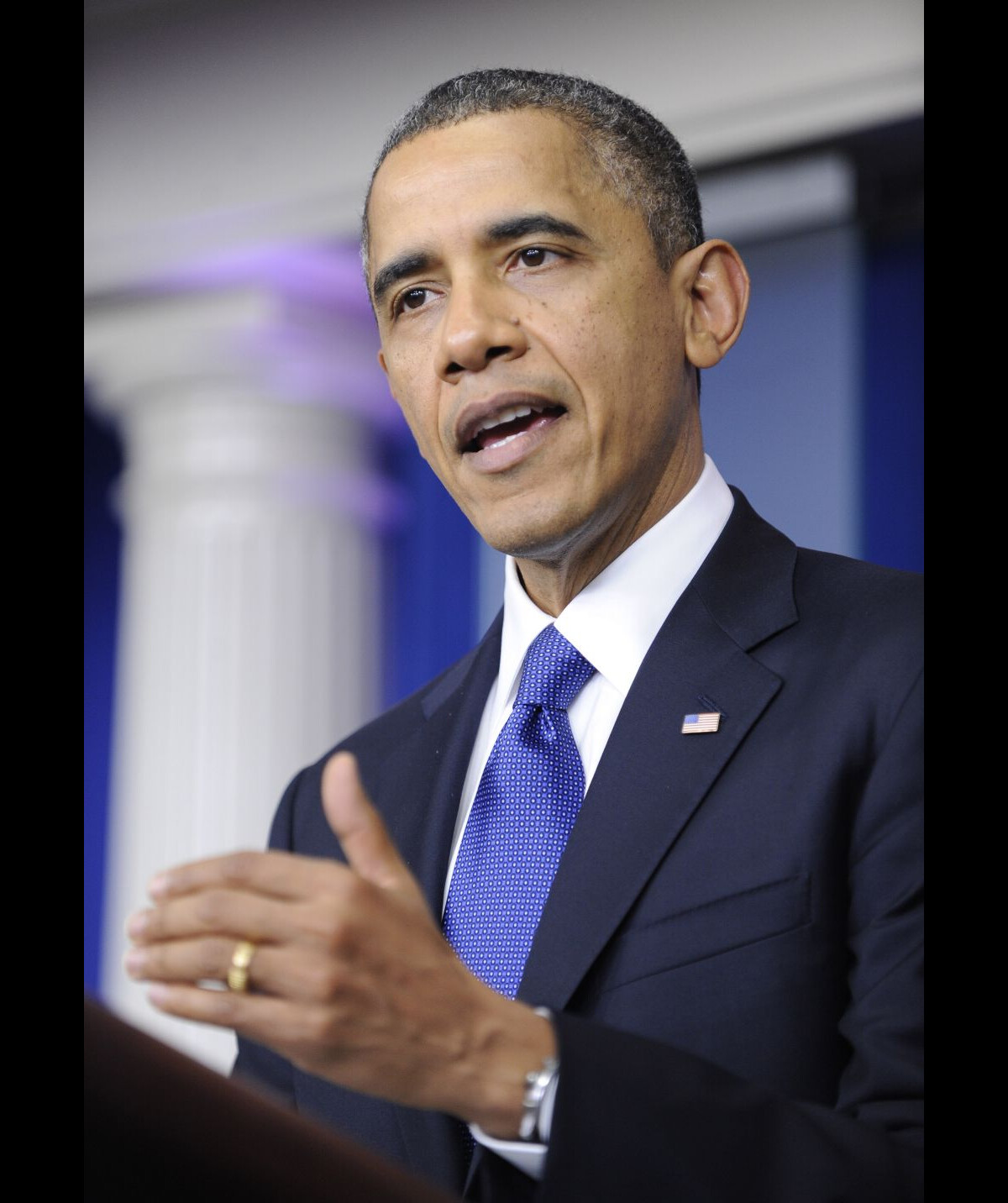 Photo : Le président Barack Obama en plein discours sur le mur ...