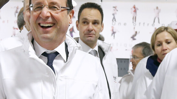 François Hollande : Heureux à Rungis au milieu des dindes et des fromages...