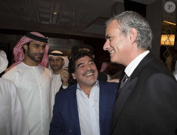 Entre Diego Maradona, sacré Joueur du siècle, et José Mourinho, désigné meilleur entraîneur mais aussi meilleur attraction médiatique, c'était l'amour fou au gala des Globe Soccer Awards à Dubai le 28 décembre 2012.