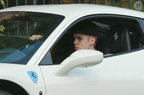 Justin Bieber et Selena Gomez dans le véhicule du chanteur à Los Angeles, le 3 décembre 2012.