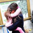 Katie Holmes emmène sa fille Suri au Music Box Theatre, avant sa représentation dans la pièce Dead Accounts, à New York, le 2 janvier 2013.