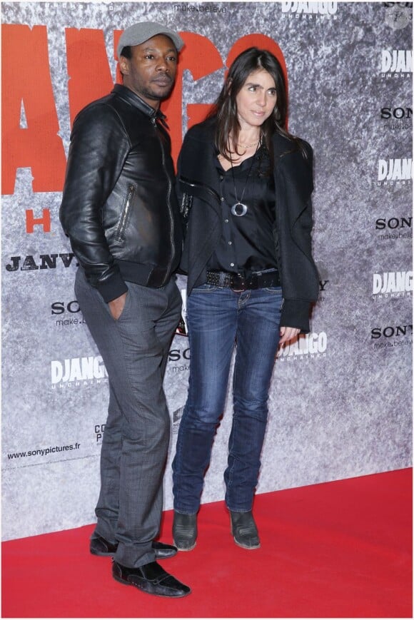 Mc Solaar et la journaliste et productrice Olivia Sabah lors de l'avant-première parisienne du film Django Unchained au Grand Rex, le 7 janvier 2013.