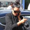 Kim Kardashian, enceinte, profite d'une belle journée à Miami en compagnie de son ami Jonathan Cheban. Le 7 janvier 2013.