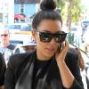 Kim Kardashian arrive au restaurant Serafina avec son ami Jonathan Cheban. Miami, le 7 janvier 2013.