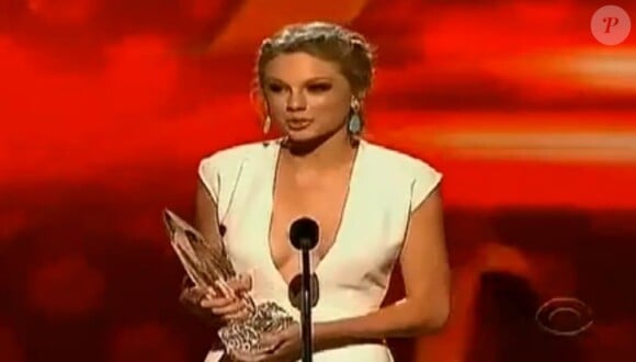 Taylor Swift sacrée Artiste country préférée People's Choice Awards, à Los Angeles le 9 janvier 2012.