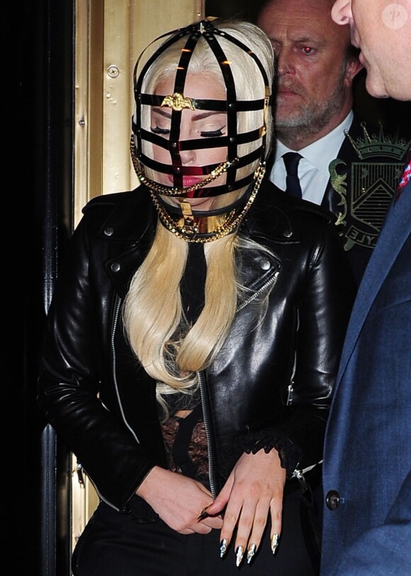 Singer Lady Gaga steps out her Midtown Hotel in New York City, NY, USA, on December 15, 2012. Photo by Humberto Carreno/startraks/ABACAPRESS.COM16/12/2012 - New York City