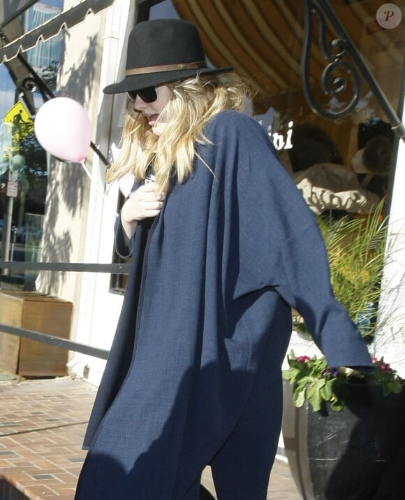 Adele fait du shopping chez Bel Bambini dans le quartier de West Hollywood à Los Angeles, le 11 Janvier 2013.