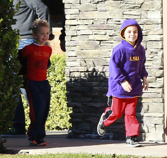 Sean Preston et Jayden James, les fils de Britney Spears vont dejeuner à Los Angeles, le 27 décembre 2012.