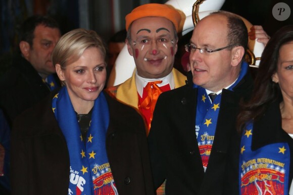 Le prince Albert de Monaco et la princesse Charlène de Monaco au 37e Festival International du Cirque de Monte-Carlo le 17 janvier 2013.
