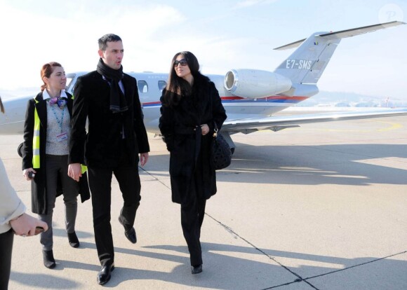 Monica Bellucci arrive à l'aéroport de Banja Luka pour participer au Kustendorf International Film and Music Festival organisé par Emir Kusturica.
