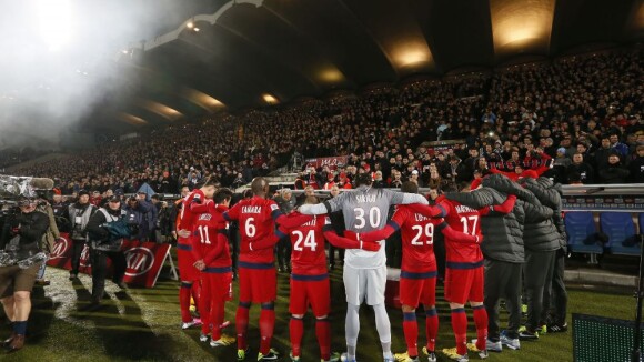 PSG-Bordeaux : Victoire, hommage et émotions après le décès de Nick Broad
