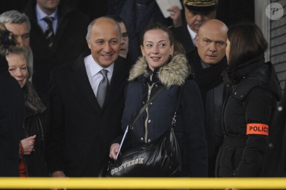 L'arrivée de Florence Cassez sur le sol français à Roissy, le 24 janvier 2013. Elle a été accueillie par Laurent Fabius, ses proches et son avocat Franck Berton.