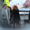 La chanteuse Mylène Farmer et son staff arrivent en jet privé à l'aéroport de Cannes-Mandelieu pour assister aux NRJ Music Awards, le 25 janvier 2013.