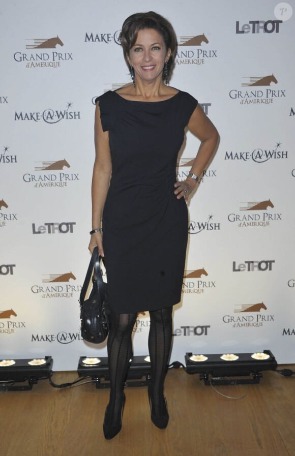 Corinne Touzet lors du gala du 92e Prix d'Amérique, le 26 janvier 2013 au Grand Palais à Paris.