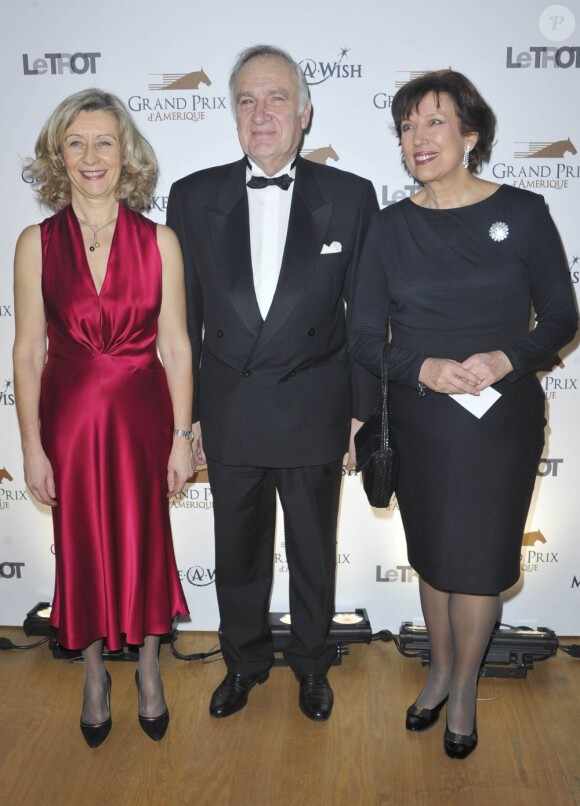 Hélène Conway-Mouret, Dominique de Bellaigue et Roselyne Bachelot lors du dîner de gala du 92e Prix d'Amérique, le 26 janvier 2013 au Grand Palais à Paris.