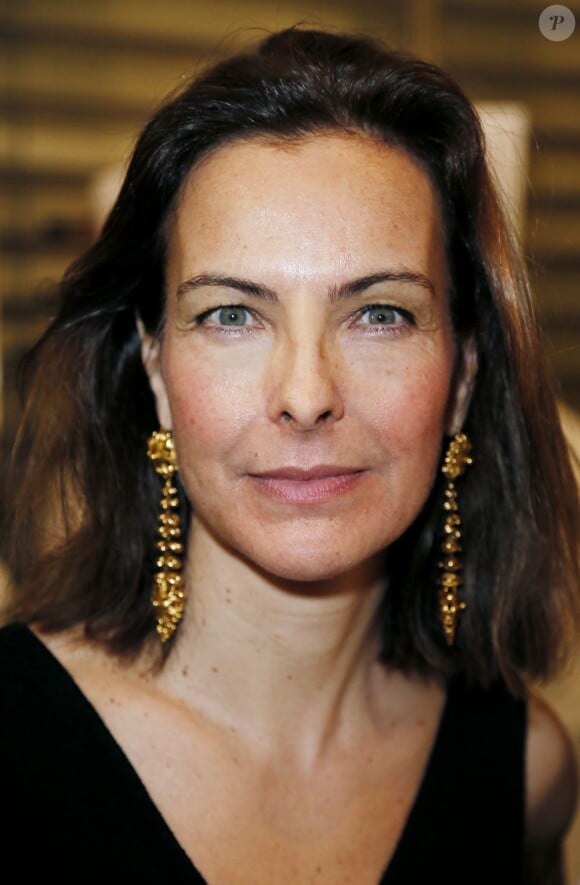 Carole Bouquet est sublime à 55 ans pour présenter le Sangue d'Oro à Bordeaux, le 31 janvier 2013.
