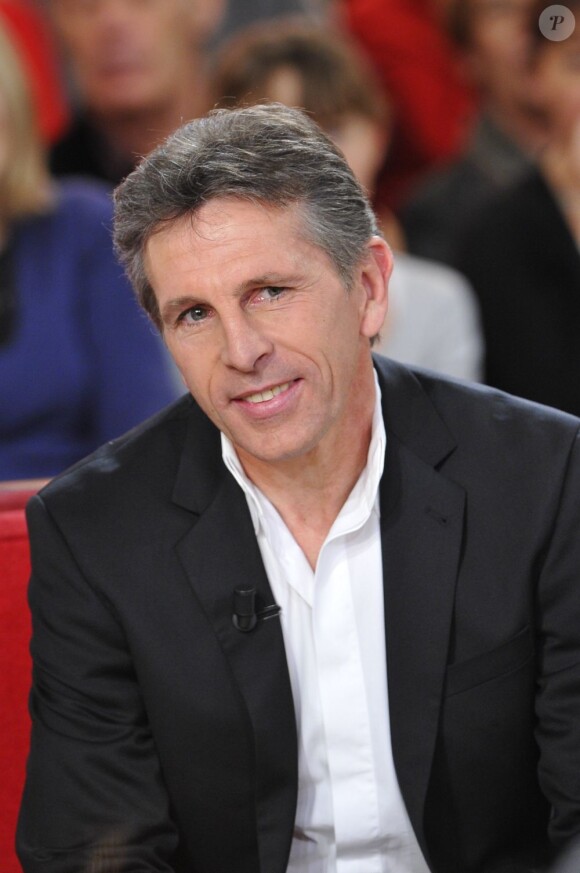 Claude Puel lors de l'enregistrement de l'émission Vivement dimanche sur France 2 diffusée le 10 février 2013