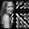 Jennifer Love Hewitt sublime dans la vidéo promotionnelle de The Client List