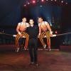 Romain Mesnil, vice champion du monde de saut à la perche avec les Cuba Boys du cirque Arlette Gruss à qui il a fait don de 6 de ses perches pour leur permettre de poursuivre leur spectacle, le 6 février 2013 à Bordeaux