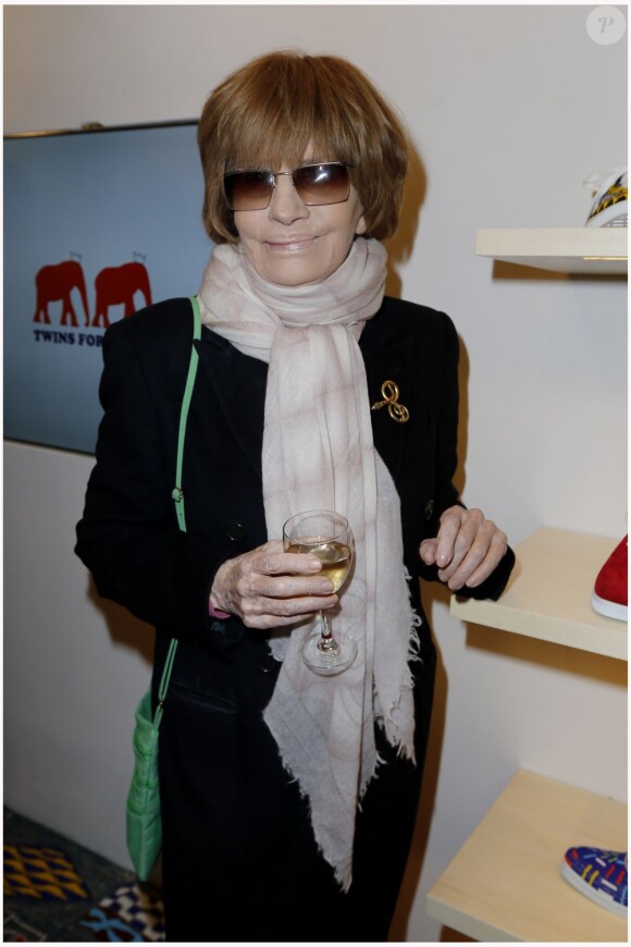 Nadine Trintignant à l'inauguration de la première boutique TWINS FOR PEACE, rue Vieille du Temple à Paris le 7 février 2013.