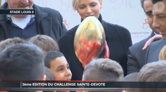 La princesse Charlene de Monaco le 2 février 2013 au Stade Louis-II pour le 3e Challenge Sainte-Dévote, un tournoi rugby junior.