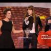 Lou Doillon remporte le trophée de l'Artiste féminine de l'année lors des Victoires de la Musique, sur France 2 le 8 février 2013.