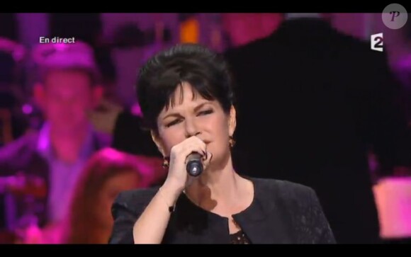 Véronique Sanson célébrée par Maurane lors des Victoires de la Musique, sur France 2 le 8 février 2013.